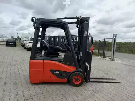Eléctrica de 3 ruedas 2021  Linde E14-02 (10)