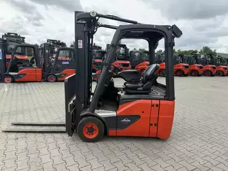 Eléctrica de 3 ruedas 2021  Linde E14-02 (9)
