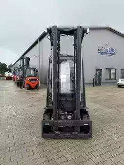 Elektrisk- 4 hjul 2024  Linde E25-01/1252 (2)