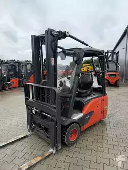 Elektro 3 Rad 2018  Linde E20L-02 (1)