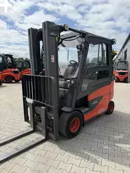 Sähkö - 4 pyör 2016  Linde E30HL-01/600 (1)