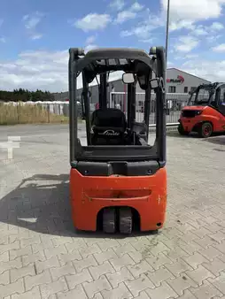 Elektromos 3 kerekű 2017  Linde E18-02 (5)