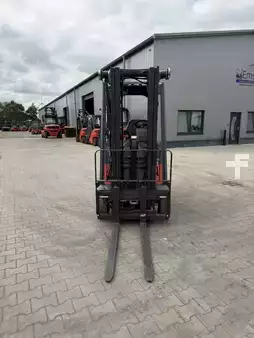 Elektro tříkolové VZV 2020  Linde E16H-02 (2)