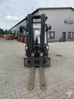 Elektromos 4 kerekű 2015  Linde E25-01 (2)