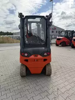 Elektromos 4 kerekű 2015  Linde E25-01 (5)