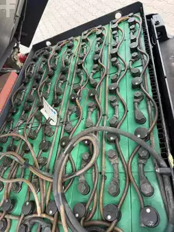 Elektromos 4 kerekű 2015  Linde E25-01 (8)