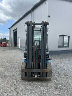 Diesel Forklifts 2012  Nissan Y1D2A25Q (10)