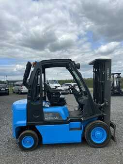 Diesel Forklifts 2012  Nissan Y1D2A25Q (9)