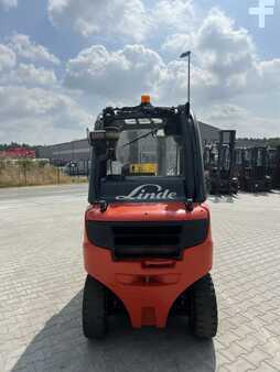 Carretilla elevadora GLP 2016  Linde H25T-02 (5)
