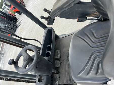 Carretilla elevadora GLP 2005  Linde H25T (7)