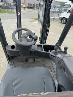 LPG Forklifts 2018  Linde H16T-01 (7)