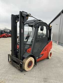 Nestekaasutrukki 2015  Linde H25T-02 (1)