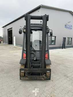 Nestekaasutrukki 2015  Linde H25T-02 (2)