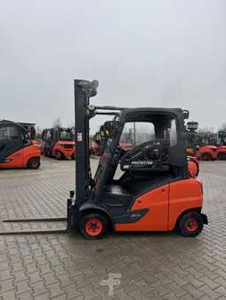 Propane Forklifts 2018  Linde H16T-01 (9)