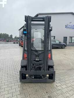 Carretilla elevadora GLP 2017 Linde H25T-02 (2)