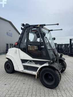 Chariots élévateurs GPL 2010  Linde H80T-01/900 (3)
