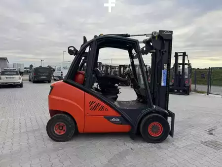 Gázüzemű targoncák 2014  Linde H30T-02 (10)