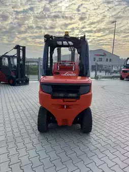 LPG heftrucks 2016  Linde H30T-02 (5)
