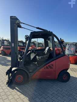 Carretilla elevadora GLP 2011  Linde H25T-01 (9)