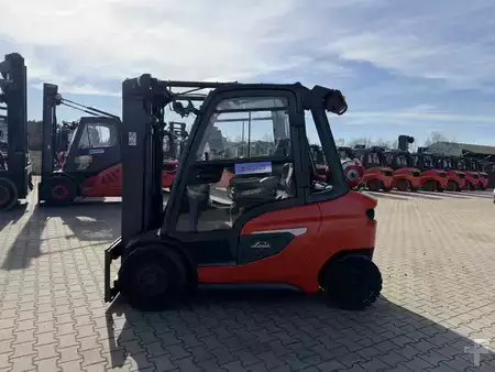 Carretilla elevadora GLP 2020  Linde H30T-01/1202 (9)