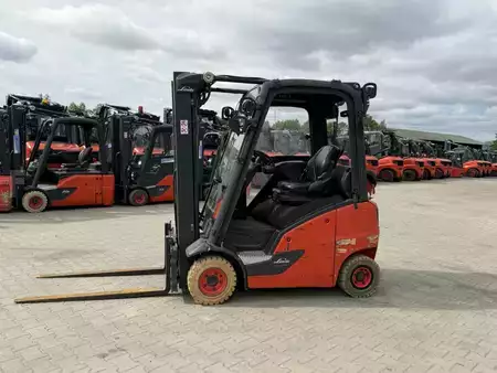 Chariots élévateurs GPL 2020  Linde H16T-01 (9)