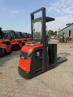 Pystysuora ordreplukker 2019  Linde V10-02 (1)