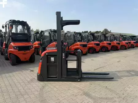 Pystysuora ordreplukker 2019  Linde V10-02 (8)