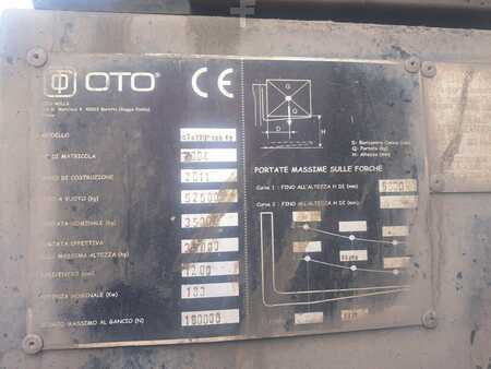 Carretilla elevadora diésel 2011  Oto Mills OTO-MMF35012 (11)