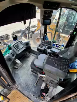 Misceláneos 2017  CAT Lift Trucks 966M (7)