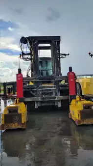 Carrelli elevatori diesel 2015  Hyster H700 55000-70000 lbs (7)