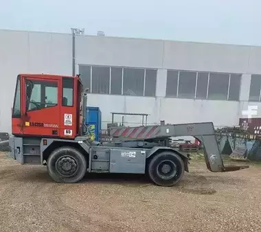 Trattori per terminali 2004  CVS Ferrari TR2516BV (2)
