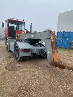 Trattori per terminali 2004  CVS Ferrari TR2516BV (3)