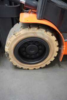 Chariots électriques à 4 roues 2015  Doosan B50X-5 (6)