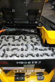 Telescopic forklift rigid 2021  JCB 35E 2WD (4)