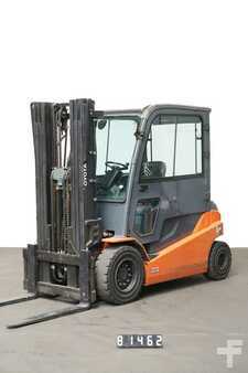 Elektro 4 Rad Toyota 8FBMT40