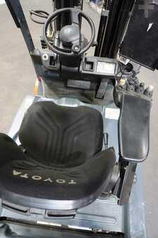 El Truck - 4-hjul 2017  Toyota 8FBM16T (3)