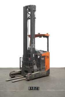 Reach Trucks 2015  BT RRE 200 (1)