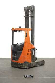 Reach Trucks 2015  BT RRE 200 (2)