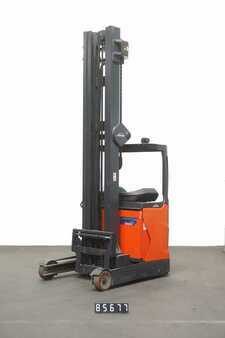 Schubmaststapler 2017  Linde R 16 HD - 01 (1)