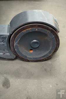 Reach Trucks 2018  Linde R 20 HD-01 (6)