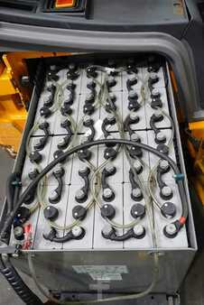 Eléctrico - 3 rodas 2019  Jungheinrich EFG 215 (4)