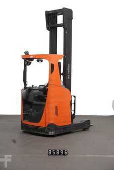 Reach Trucks 2018  Toyota RRE160H (2)