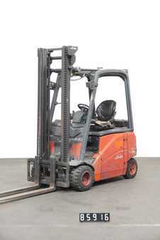 Elektro čtyřkolový VZV 2012  Linde E 20 PH - 01 (1)