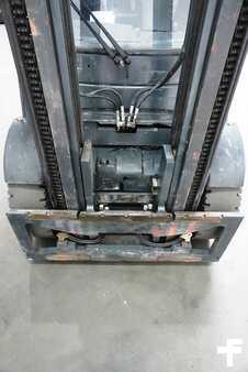 Empilhador diesel 2016  Linde H 50 D-02 (5)