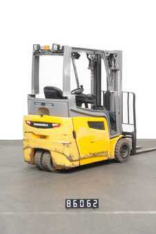 Carrelli elettrici 3 ruote 2019  Jungheinrich EFG 218 (2)