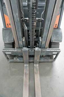 Carretilla elevadora GLP 2018  Linde H 25 T-02 (5)