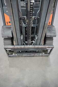 Treibgasstapler 2018  Linde H 25 T-02 (5)
