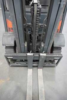 Carretilla elevadora GLP 2018  Linde H 25 T-02 (5)