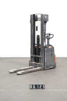 Hochhubwagen 2016  BT SWE 160 (1)