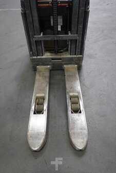 Hochhubwagen 2016  BT SWE 160 (5)